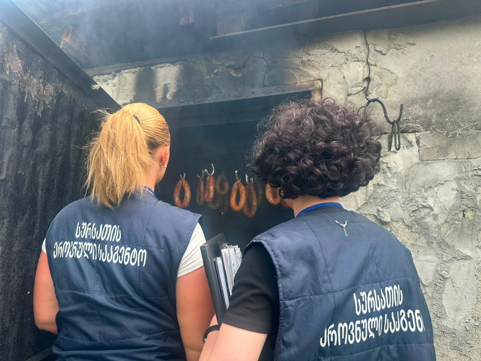 The National Food Agency Suspended the Production Process at an Illegal Meat Products Manufacturing Facility