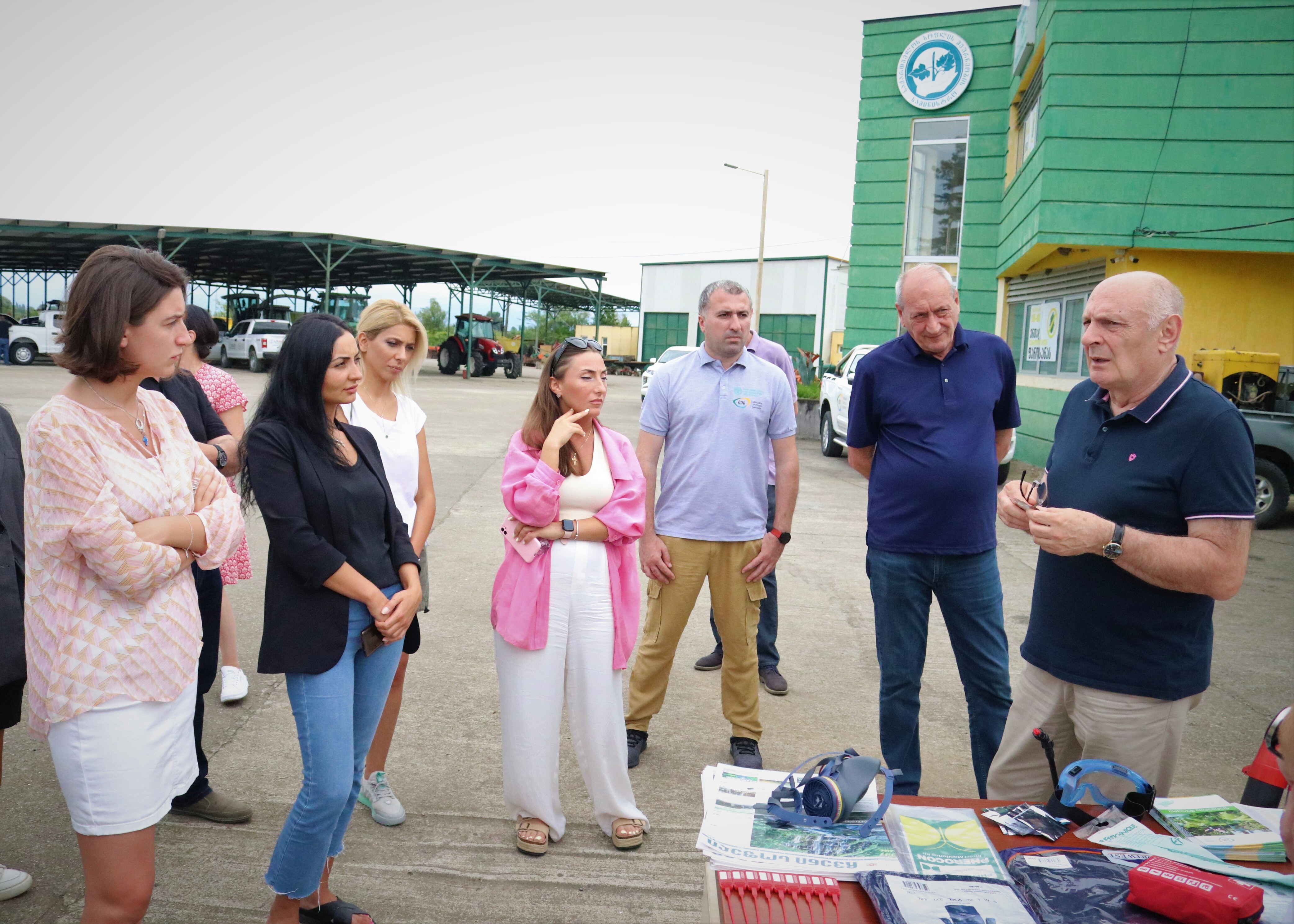 In order to get acquainted with the measures and results of the fight against the BMSB, a media tour was organized in Western Georgia