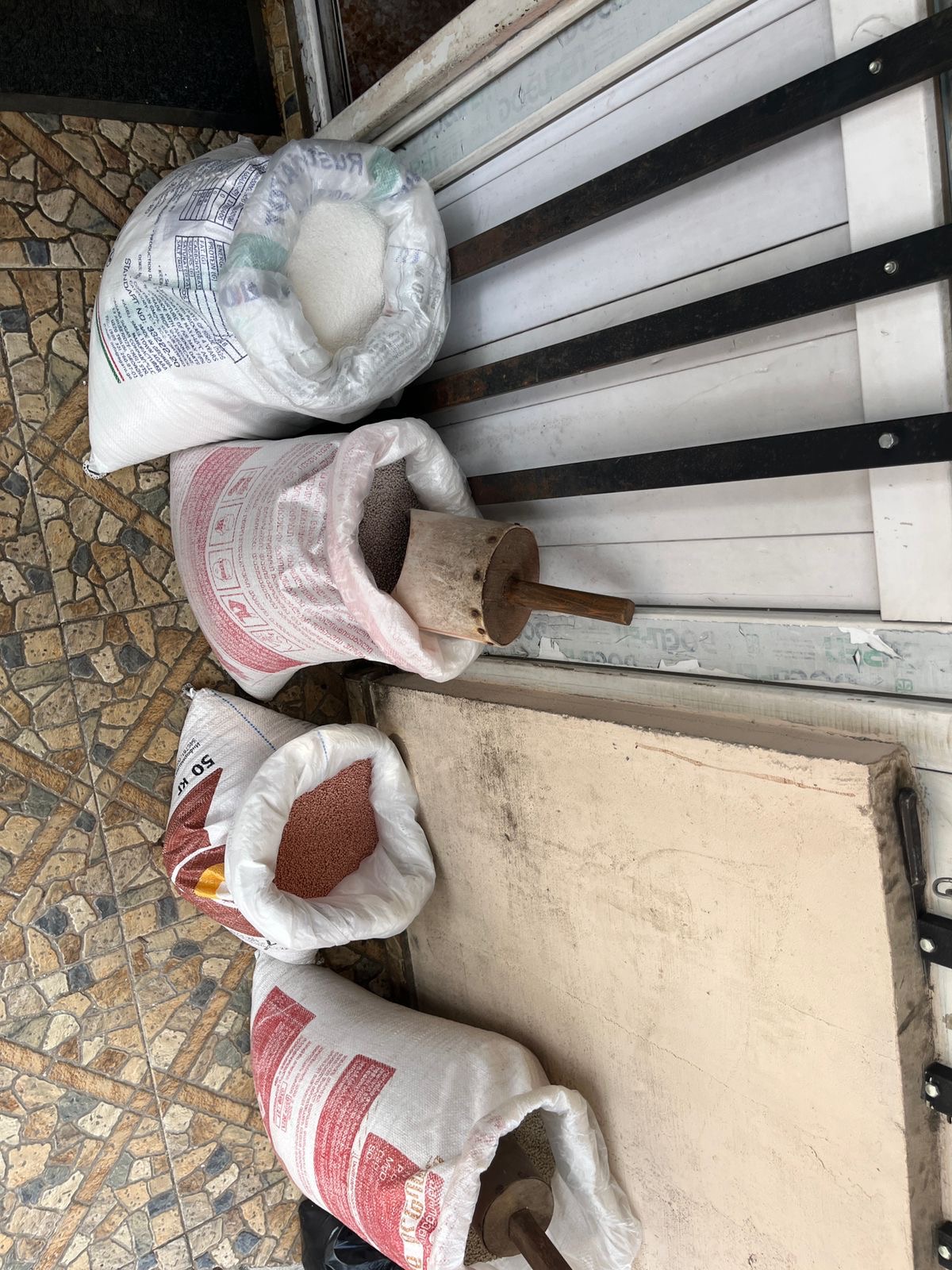 ბათუმში აგროქიმიკატების არალეგალური რეალიზაციის ფაქტი გამოვლინდა